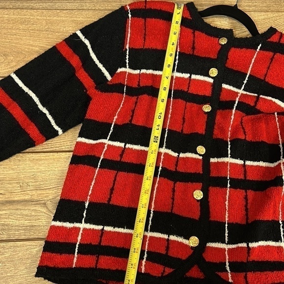 Vintage SEGUE sweater. size medium. plaid black/red/white striped - Picture 10 of 10